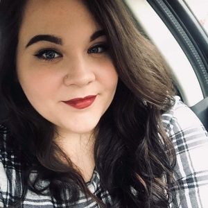 Meet your Posher, Kacie